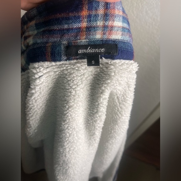 𝅺AMBIANCE Sherpa lined jacket plaid blue size small - Picture 3 of 12